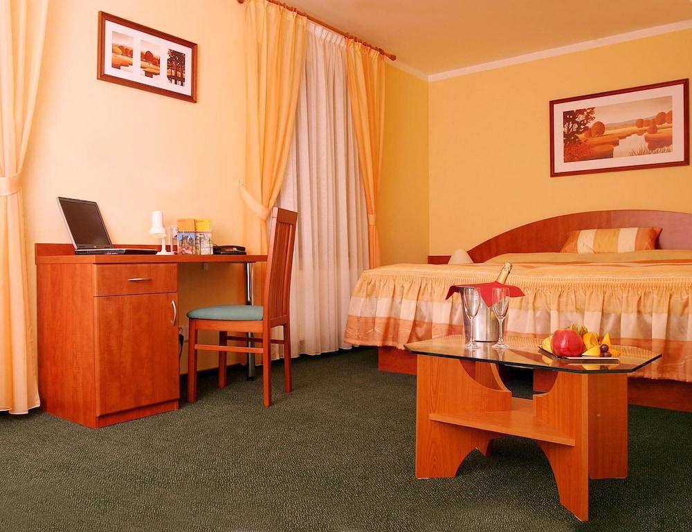 Palace Hotel 3*